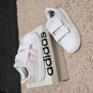 Toddler Adidas Grand Court Shoes (Size 10K)